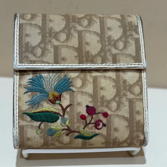Dior Oblique Romantique Tri-fold Trotter Wallet