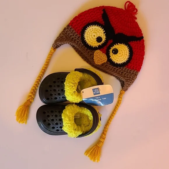 Toddler Hat and Warm Lined Lily &Dan Clogs Kid's Size 5/6