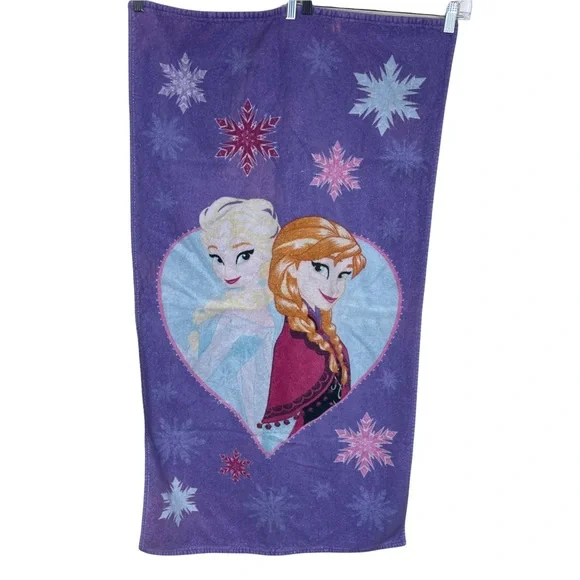 Disney Frozen Princess Beach Towel Graphic Elsa Anna Snowflake Purple Pink Kids