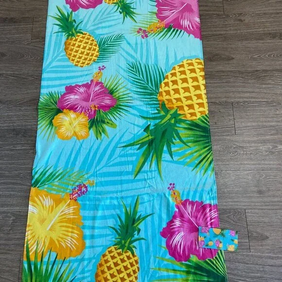 NWT Beach Towel Tropical Hawaiian