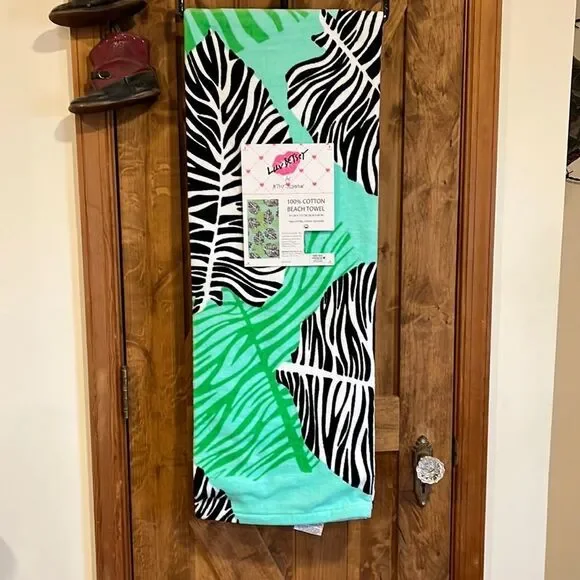NWT Betsey Johnson beach towel