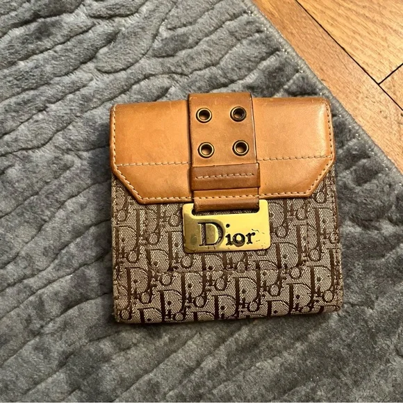 Vintage Dior Tank Trotter Logo Plate Bifold Wallet
