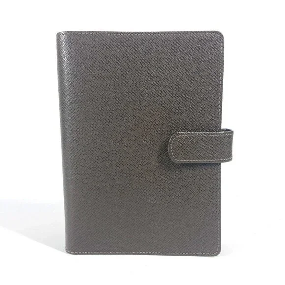 LOUIS VUITTON R20432 Taiga AgendaMM Stationery System Planner Notebook cover