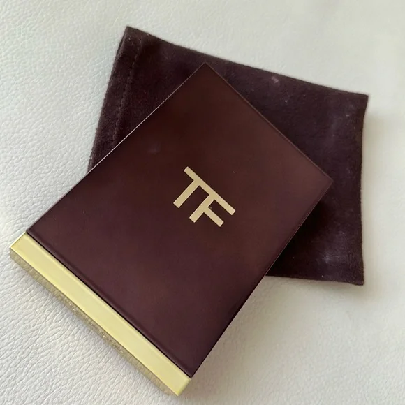 TOM FORD Shade and Illuminate Highlighting Duo in Moodlight