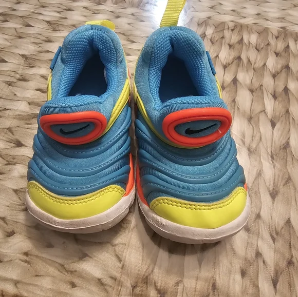Nike Dynamo Free Sneaker Baby, Walker, & Toddler