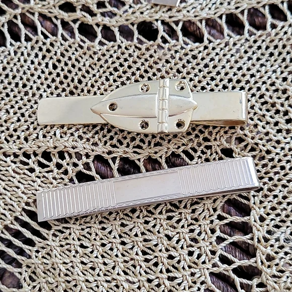 2 money clips