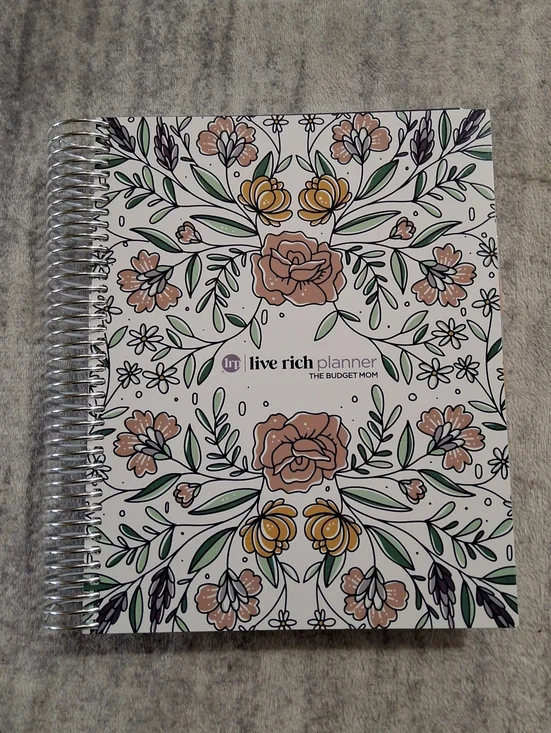 FULL SIZE Live Rich Planner - Happy Floral UNDATED The Budget Mom NWT