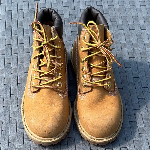 Timberland Classic 6 IN Waterproof Short Chukka Boot Wheat Nubuck Toddler Sz 11