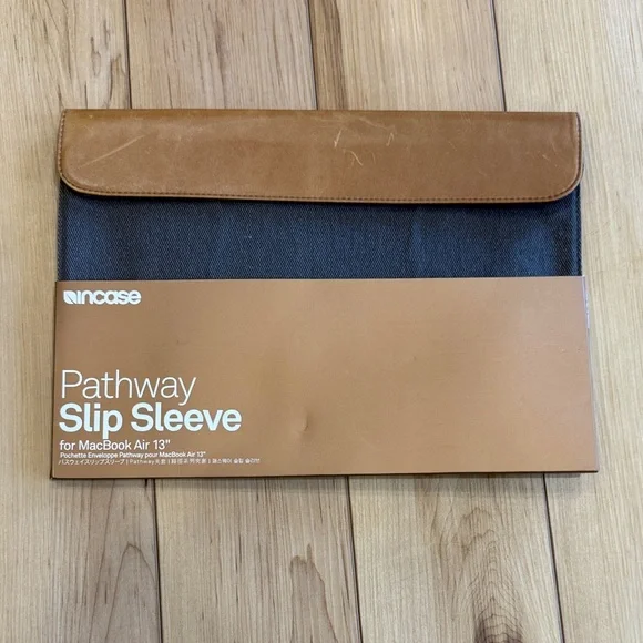 Incase Pathway Slip Sleeve in Brown and Black