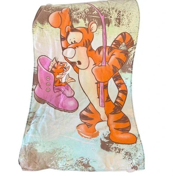 Vintage Disney Winnie the Pooh Tigger Fishing Beach Bath Towel 54x28