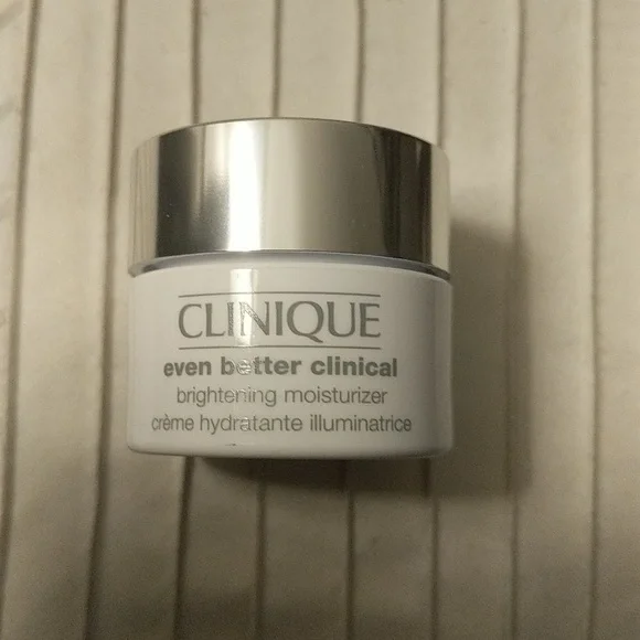 NWT Brightening Moisturizer