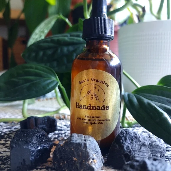🌿Amazing Organic Facial Serum 2oz bottle