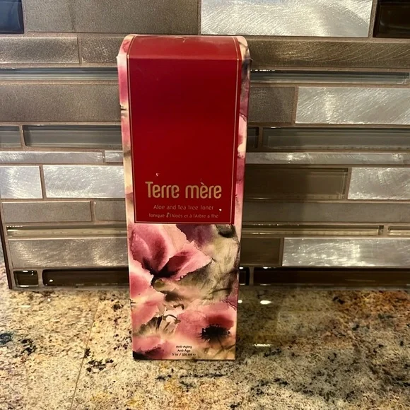 NIB Terre Mere Aloe & Tea Tree Toner 5oz