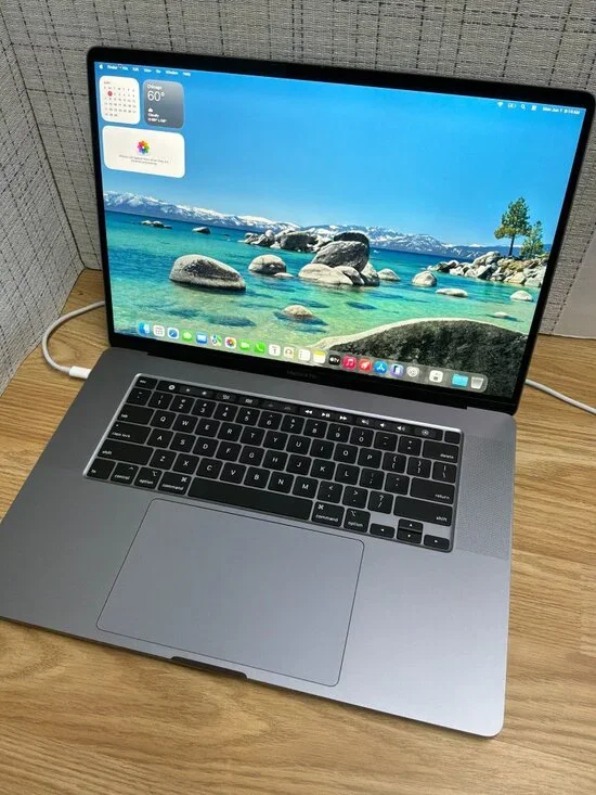 Apple MacBook Pro 16