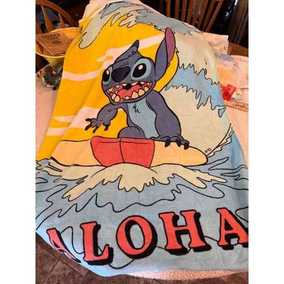 Disney Lilo and Stitch Aloha Surfing Beach Towel Blue Yellow Cotton Blend JF4311