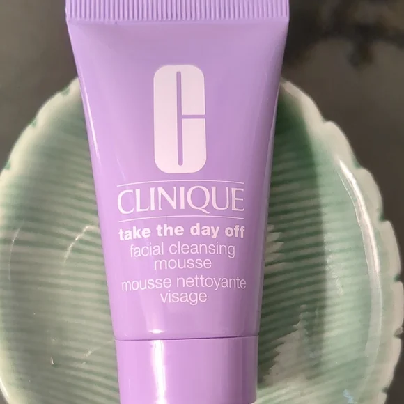 Facial Cleansing Mousse
