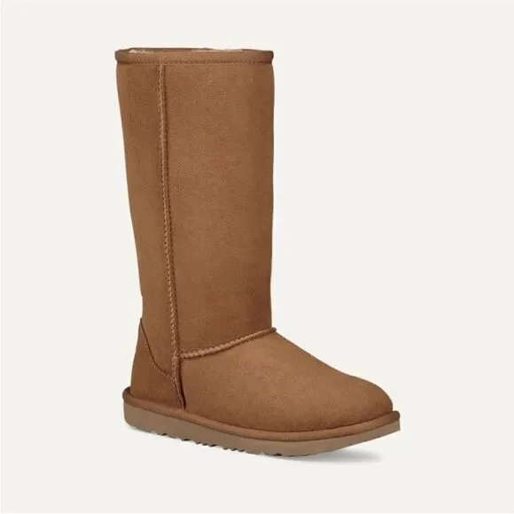 Ugg NEW Classic II Tall Kids Boot in Cbestnut Size 13