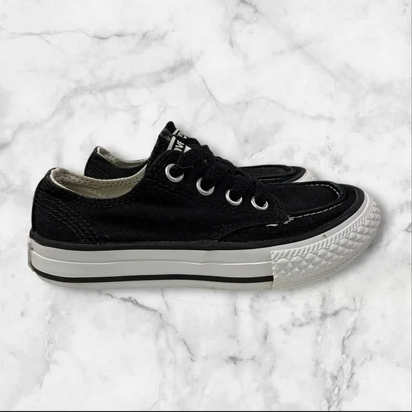 Kids Converse All Star size 11