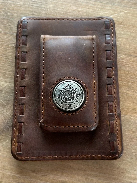 Classic Brown Leather Magnetic Money Clip Card Holder with Silver Concho