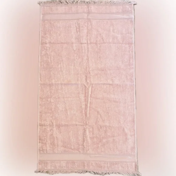 Hermes Towel 21x38 Inches Pink