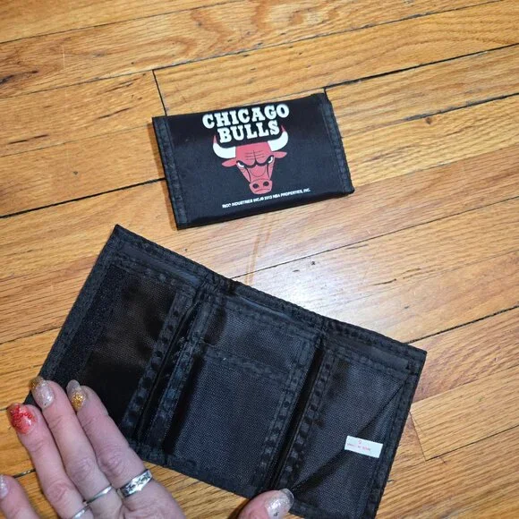 Chicago Bulls Basketball NBA RETRO THROWBACK Oldschool Tri-Fold Wallet 5