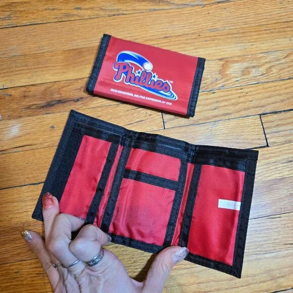 Vintage Philadelphia Phillies 2000s RETRO THROWBACK Oldschool Tri-Fold Wallet