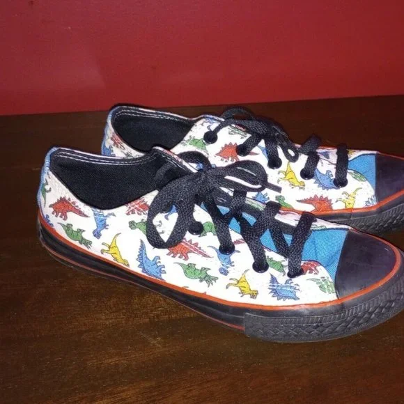 Converse All Star Kids Size 3 Dinosaur Print Low Top‎ Shoe