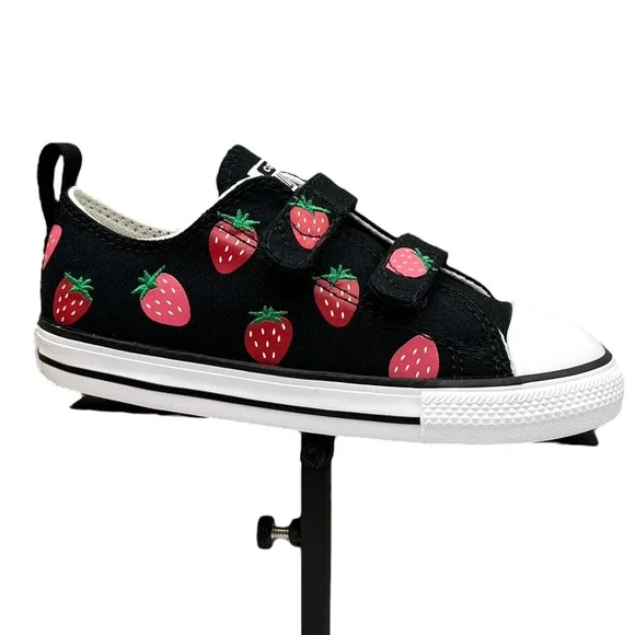 Converse Toddler Girls Slip-on Sneakers Size 10 Black Pink Strawberries‎ Print