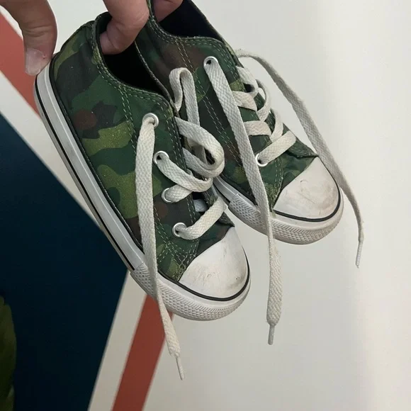 Converse Camo Canvas Sneakers Low-Top