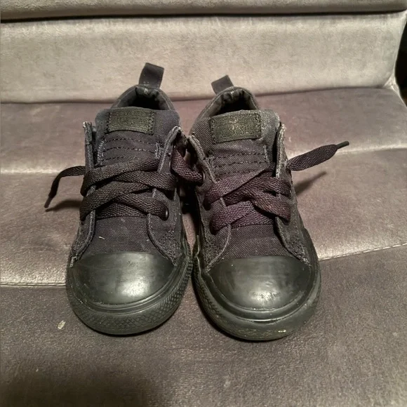Kids Black Converse Sneakers size 10
