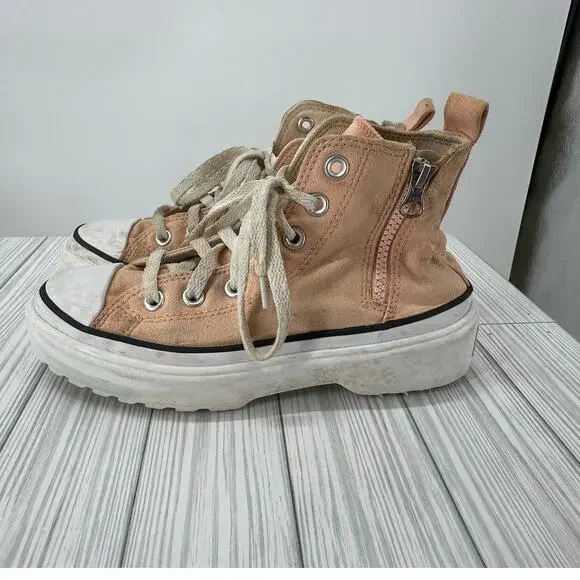 Converse Chuck Lugged Lift Hi Platform Sneaker Coral Canvas Kids‎ Size 4 A03968C