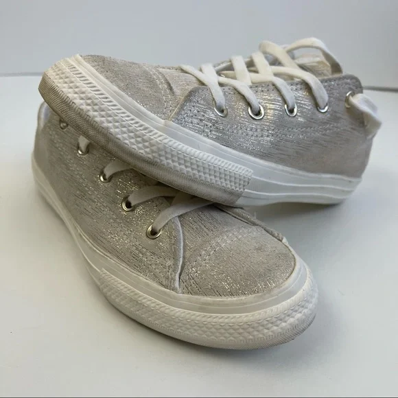Converse Low Top Sneakers Size 3