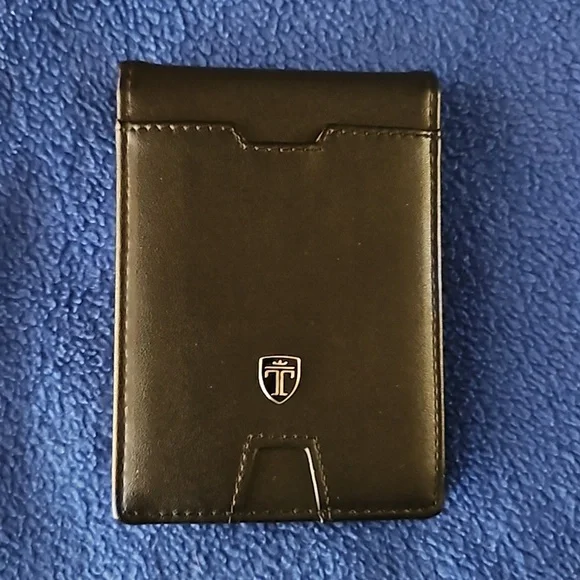 NWOT Travando Slim Black Bifold Wallet with Money Clip.