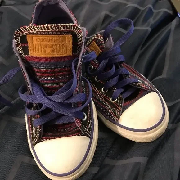Super cute Aztec Converse sneakers