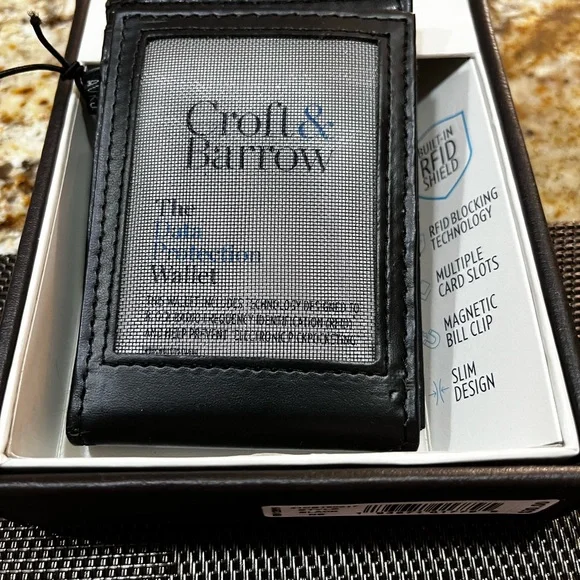 Croft & Barrow Black Leather bifold wallet