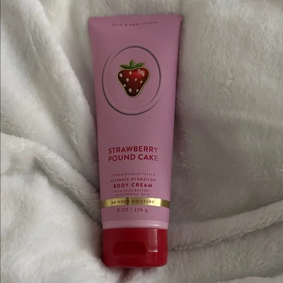 Bath & Body Works Pink Strawberry Pound Cake Cream
