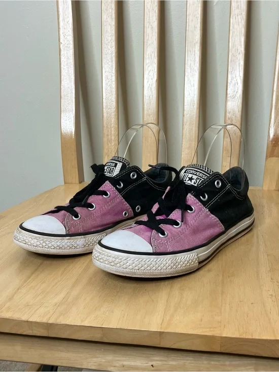 Converse girls sneakers black and pink 3.5