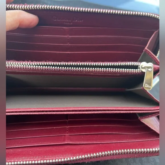 EUC Dior Large Vernis Zip around Wallet. Excellent 👀 EUC