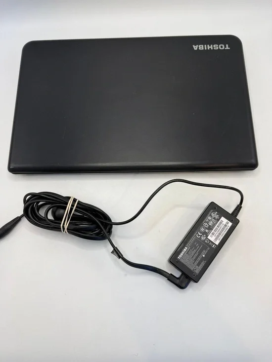 Toshiba Satellite C55Dt-A5244 15.6” Laptop AMD Windows 8 Touchscreen Charger