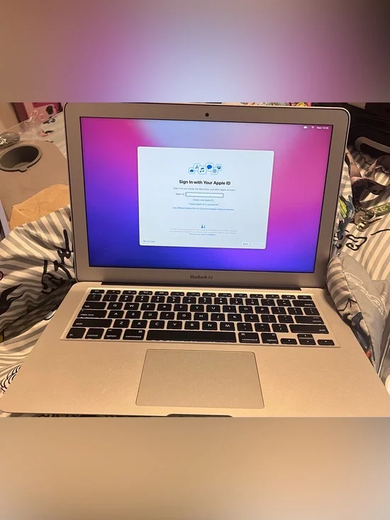 Apple MacBook Air Silver with Black Keyboard