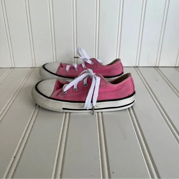 Converse All Star Pink Tie Up Low Top Sneakers Kid's 8