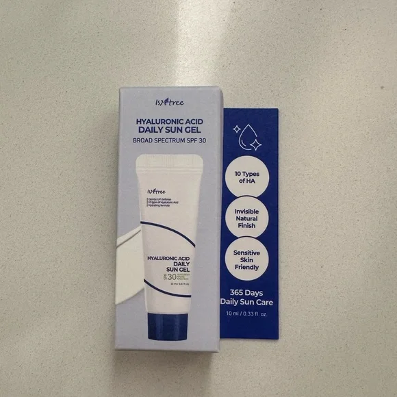 3 for $15: NEW ISNTREE Hyaluronic Acid Daily Sun Gel
