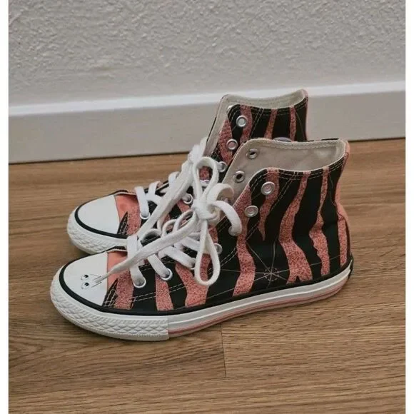 Converse Dr Woo Shoe Sz 2 Kids Chuck Taylor All Star Black Orange