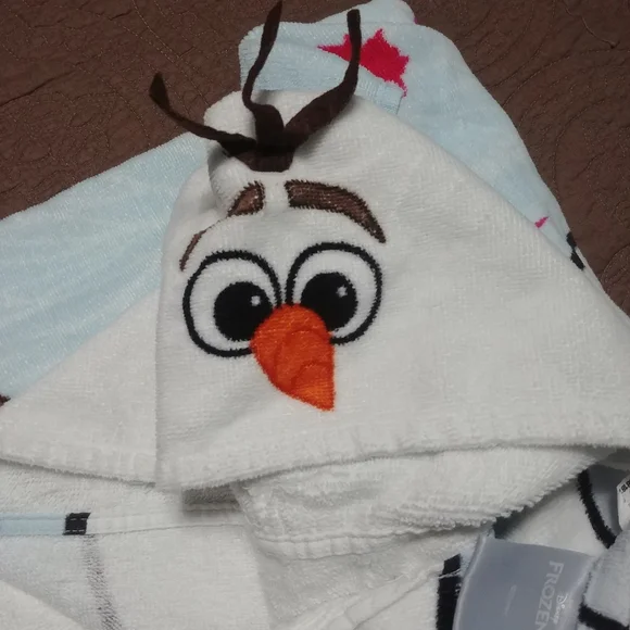 Olaf beach towel