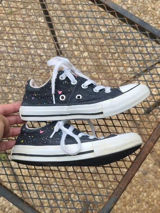 Converse Black Canvas Kids Sneakers with Star Print and White Toe Size 11.5
