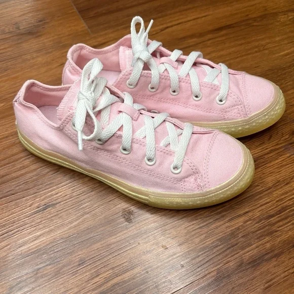 Converse CTAS Ox Cherry Blossom Pink Low Top Canvas Sneakers Girls Size 4 New