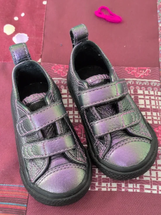 Converse Kids Leather Iridescent Purple-Green Velcro Sneakers