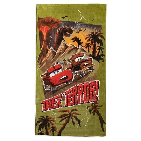 Disney Store Cars on the Road Lightning McQueen Tow Mater Beach Towel