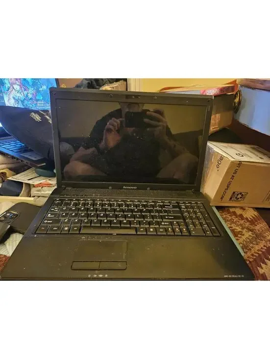 Lenovo Laptop, NO POWER SUPPLY to test. Might work or for parts. ?GB ?Ram