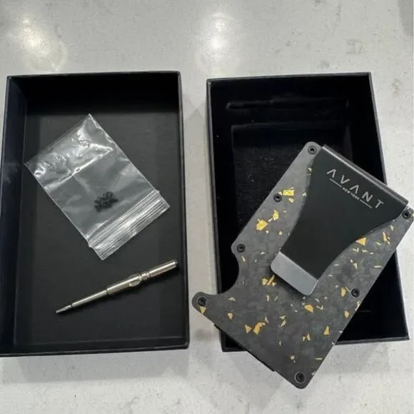 Avant - GLOSS CARBON EDITION - MONEY CLIP